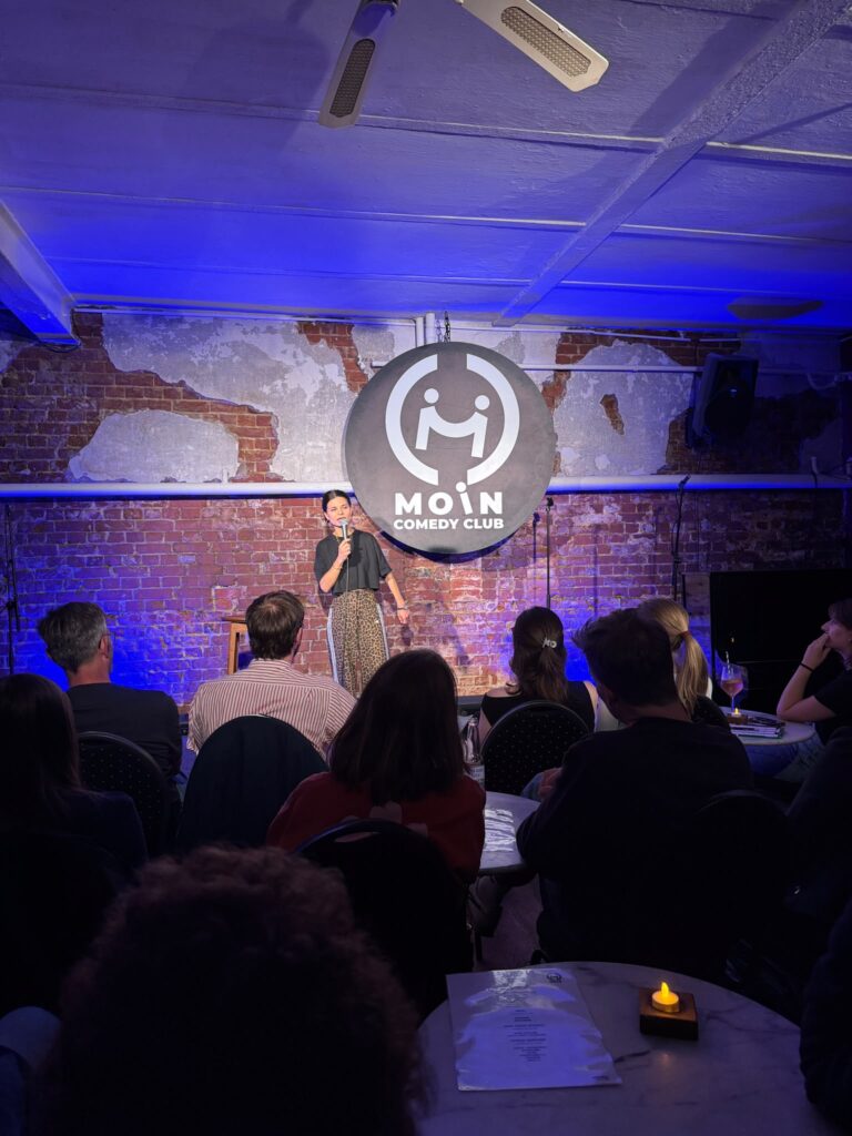 mo de weryha im Moin Comedy Club